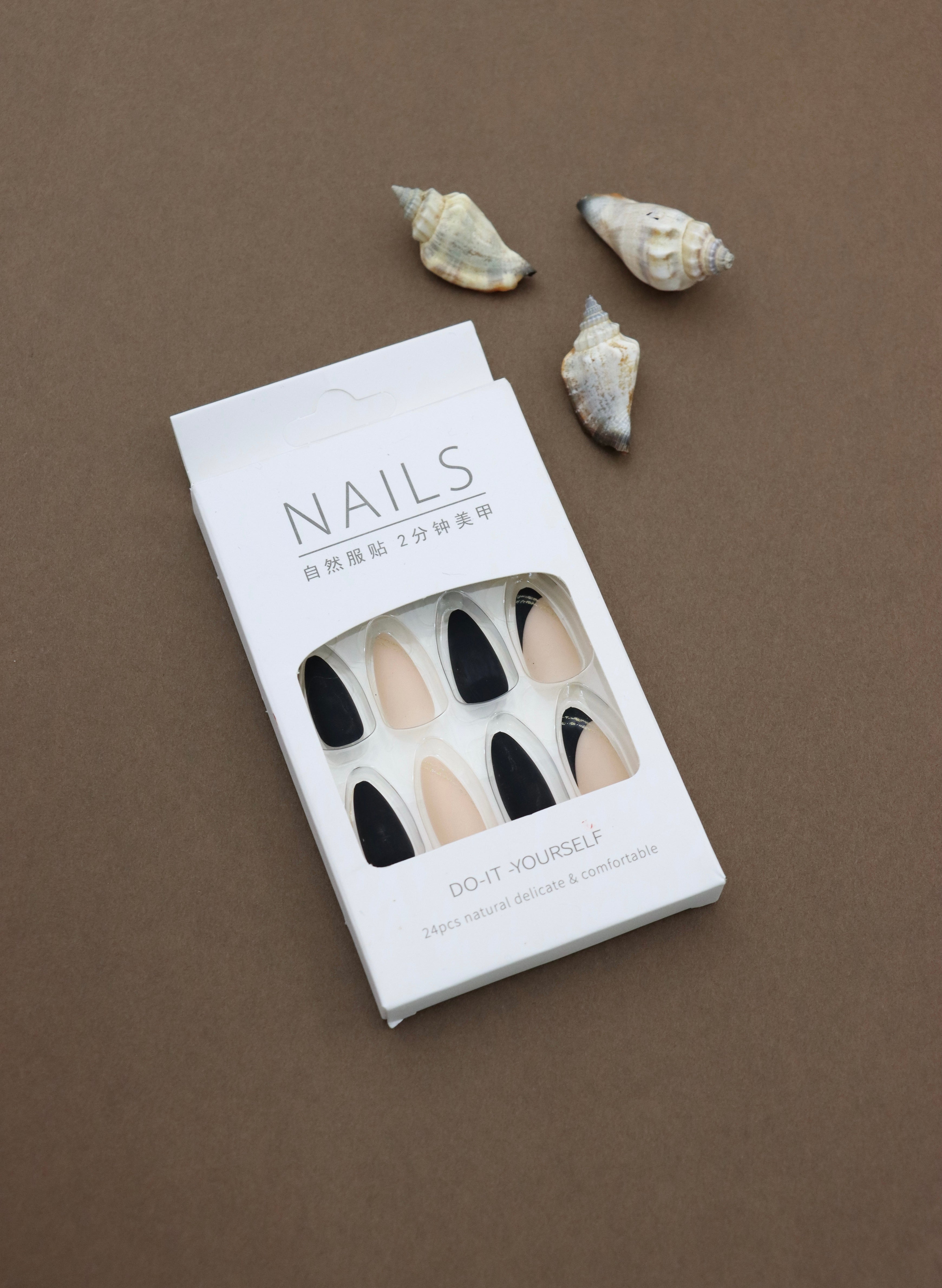 Black & Nude Press-On Nails – Sleek Minimalist Design, 24pcs DIY Set