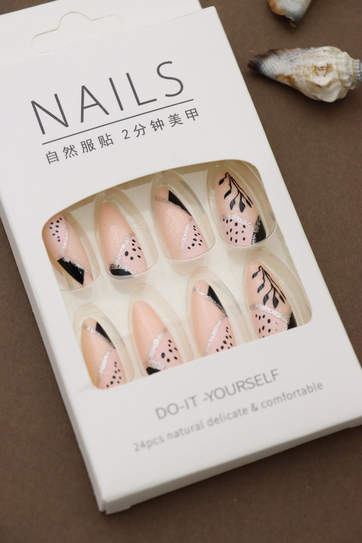 Chic Almond Nail Set with Minimalist Black and Silver Art – Perfect for Effortless Glam, 24pcs for a Natural, Comfortable Fit.